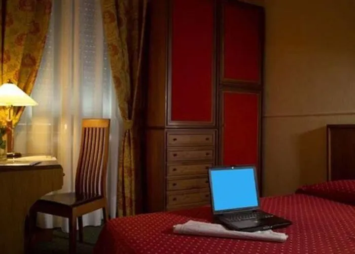Hotel Johnny Mailand