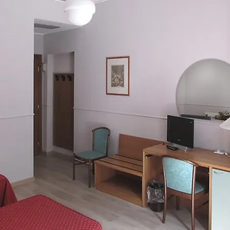 Johnny Hotel Milán