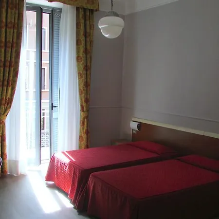 Johnny Hotel 3*